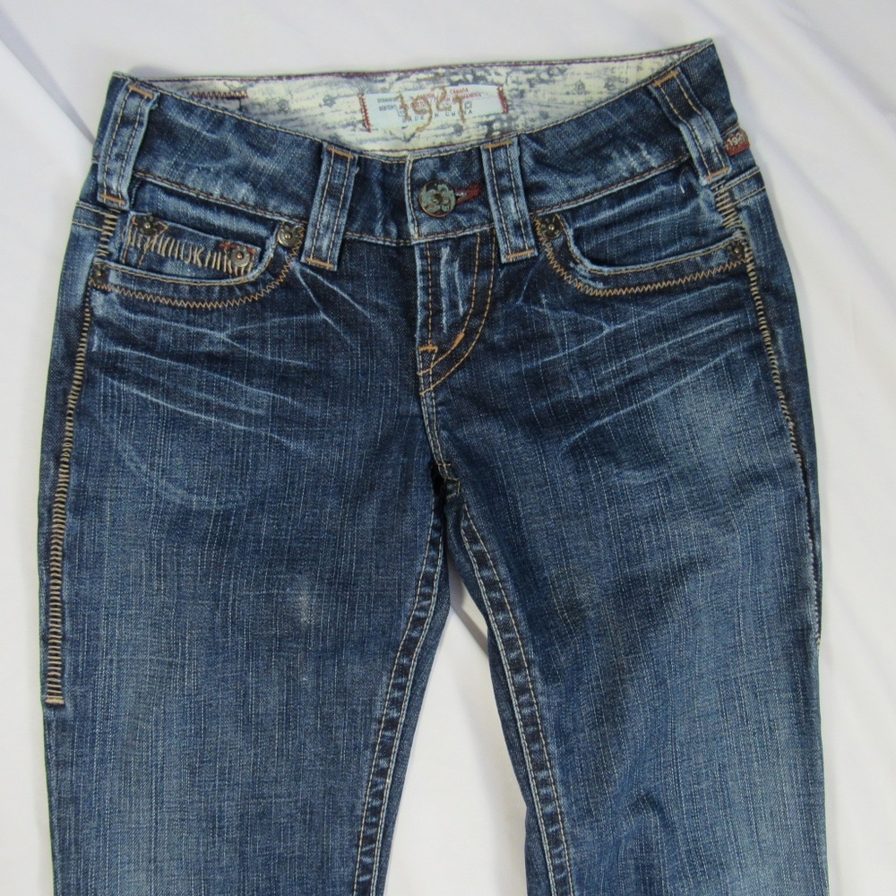 1921 SKinny Bootcut Sz 25/34 *Hemmed pair